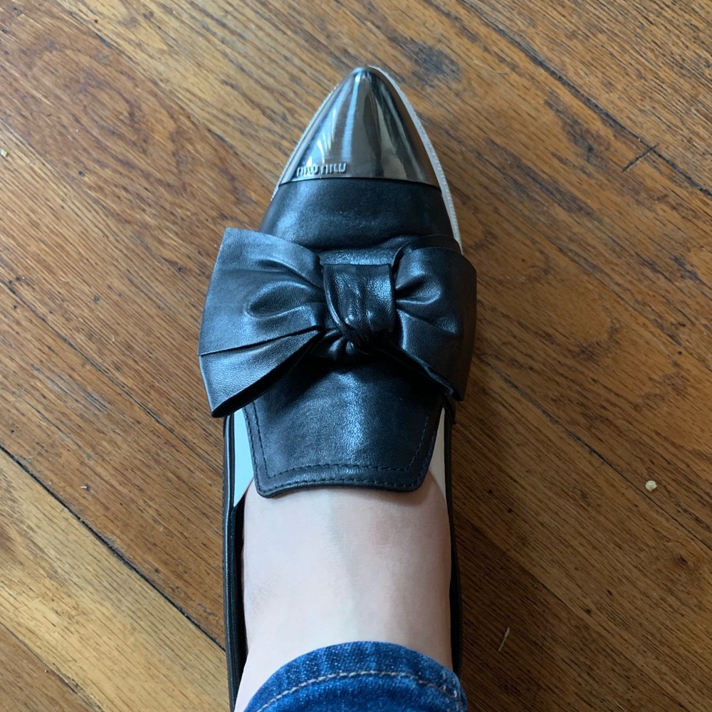 SOLD!! Miu Miu Napa Leather knot bow sneakers 9.5 - Picture 4 of 6